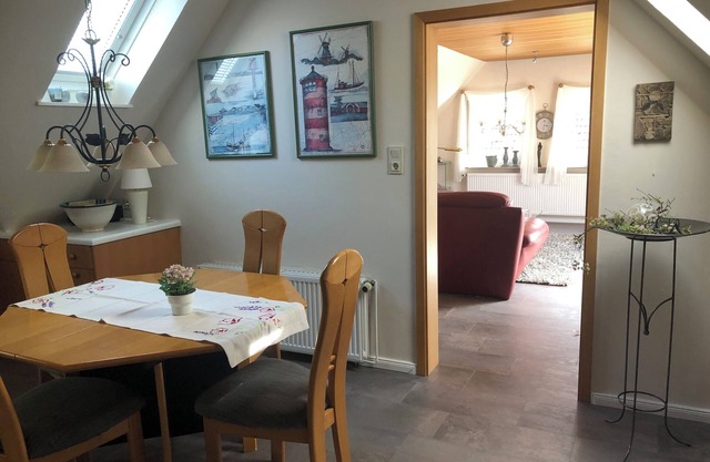 Feel good in a neat 70 sqm apartment.