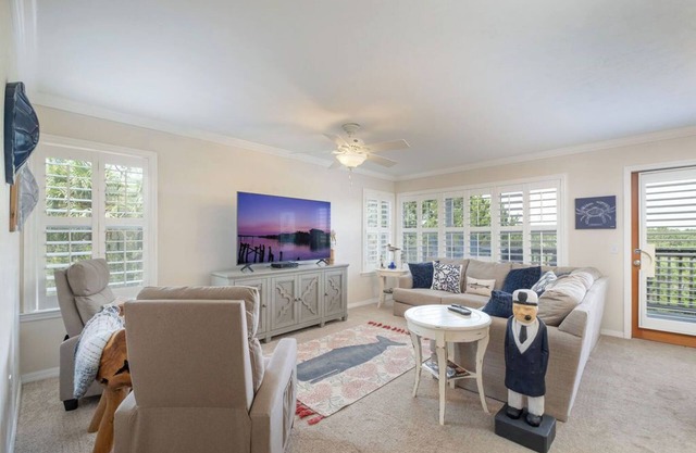 Fenimore Mill 10C, Marina Boat Slip, Pool/Hot Tub!