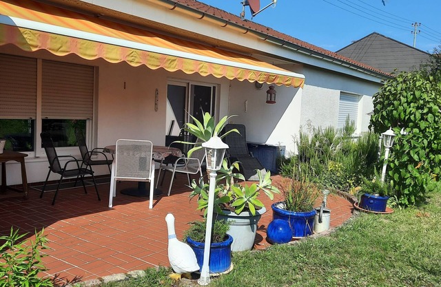 Ferienhaus am Weinberg , mit Grossem Garten und Grosszügiger Wohneinheit