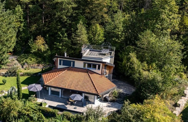 Ferienhaus Hoch Über dem Taubertal mit Fantastischem Weitblick, Dachterrasse, 2000m2 Großem Grundstück und Kamin