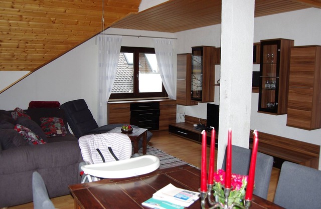 Ferienwohnung 2, 90 qm, 1 Wohnzimmer, 2 Schlafzimmer, max. 3 Personen