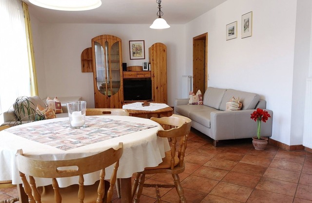 Ferienwohnung 90 qm mit Platz für bis zu fünf Personen, mit Bootsanlegeplatz.