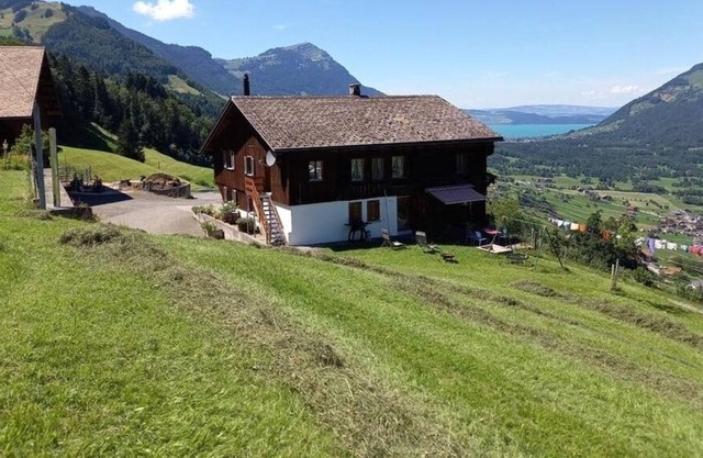 Ferienwohnung/app. für 5 Gäste mit 80m² in Lauerz