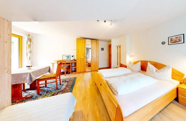 Ferienwohnung Elisabeth - apartment/apartment, shower, WC, 3 bedrooms