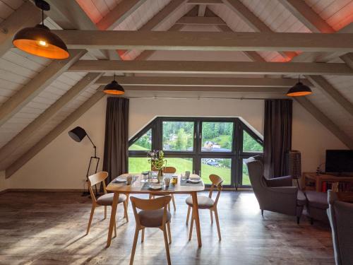 Ferienwohnung Mühl - Familienfreundlich, 2 Schlafzimmer, großes Grundstück, Erzgebirge