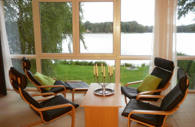 Ferienwohnung Obergeschoss - Ferienwohnhaus Drei am Zemminsee