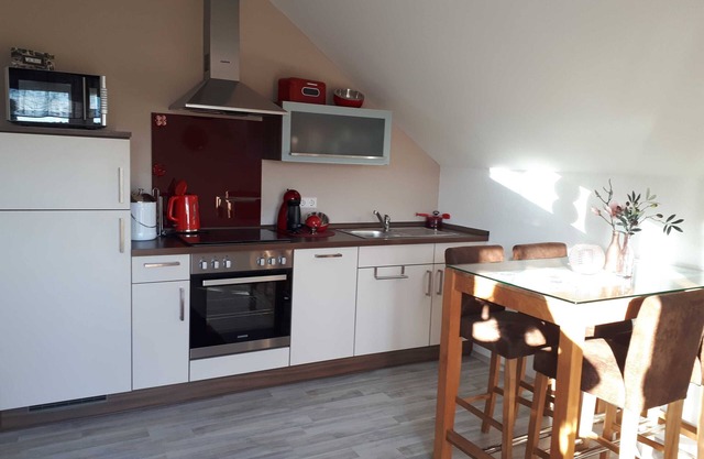 Ferienwohnung Samtrot - Weinlodge am Geissberg