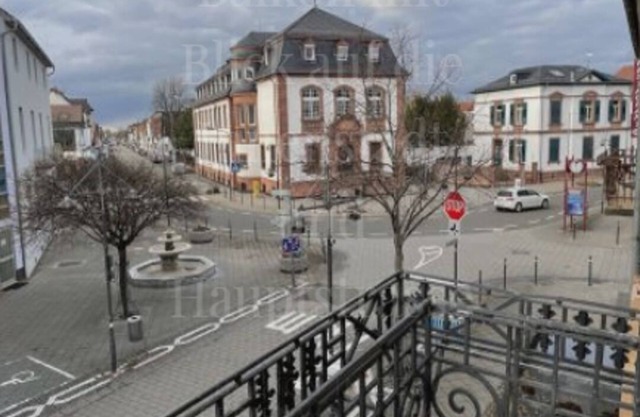 FeWo 2 Beautiful, old-style apartment - right in the city center of Lampertheim...