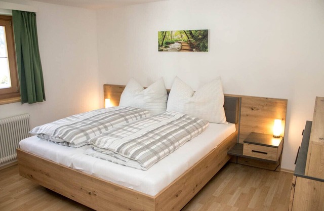 Fewo-Ribis: Spacious, cozy apartment (65sqm) with 2 bedrooms, STUBAI SUPERCARD