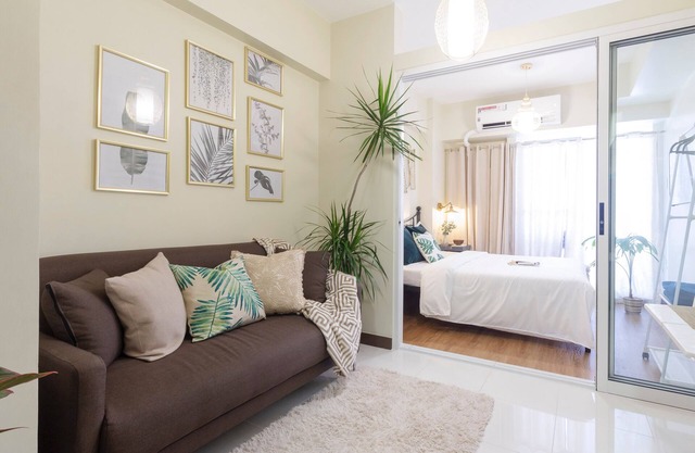 Fiber-powered Tropical Oasis
