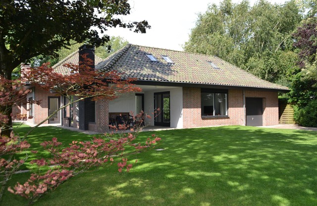 Fiddlers Hoorn Guest House in cozy village