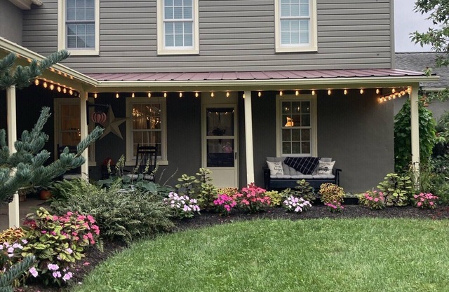 Fieldstone Farmhouse Guest Suite