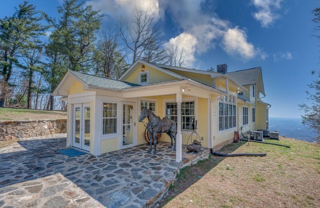 Fin and Fig Farmhouse | Pet-Friendly, Mountaintop Farmhouse | Scenic Views and Hot Tub