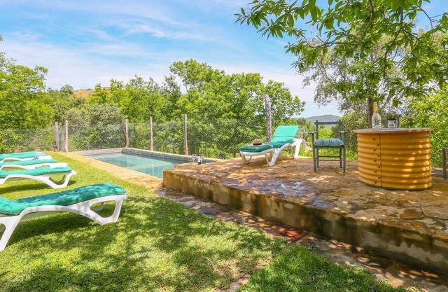 Finca Castillo Jabugo by Ruralidays