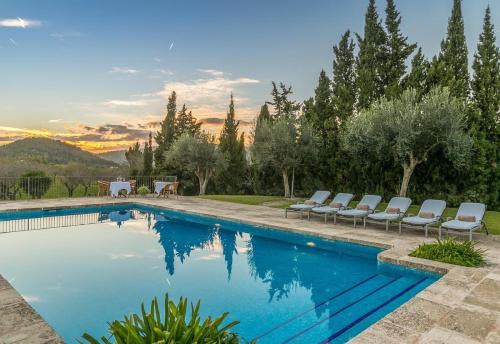 Finca next to Port Andratx pool