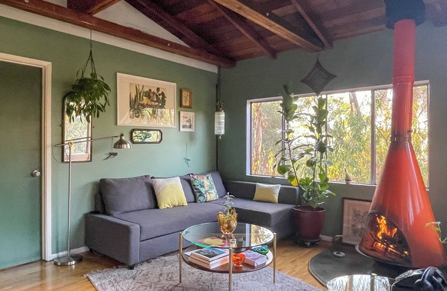 Find your Great Escape in this Charming Home in Los Angeles