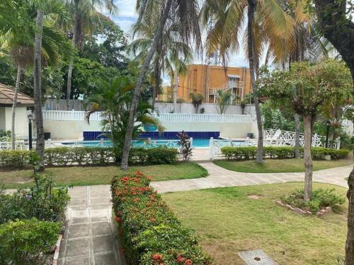 Finest Accommodation Renfrew Place Apt # 41 4-12 Renfrew Rd New Kgn
