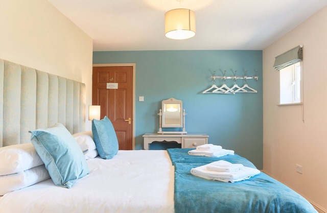 Finest Retreats | Meadow View