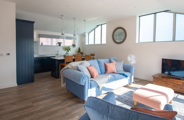 Finwood Green Farm Cottages - The Milk Parlour