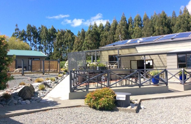 Fiordland Great Views Holiday Park