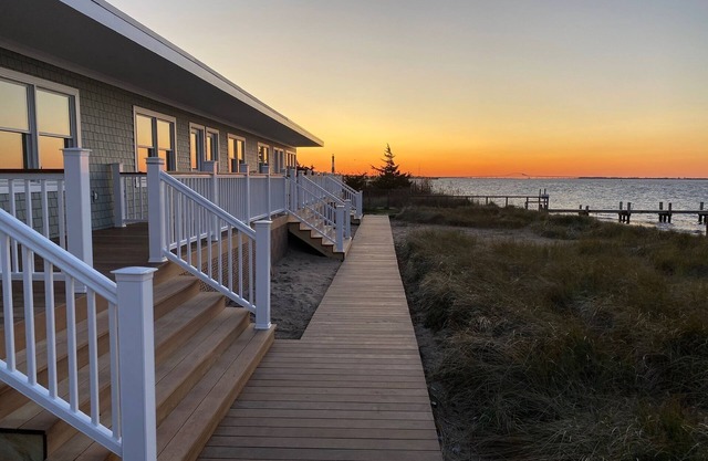 Fire Island Boatel
