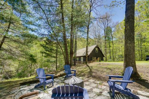 Fire Pit and Community Perks Murphy Family Cabin!