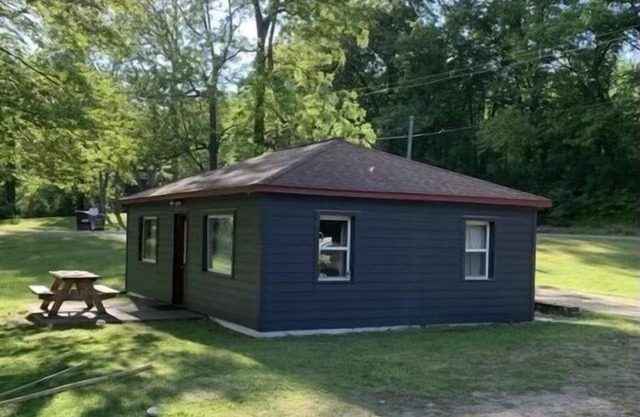 Fireside Cottage - Lakefront Cottages On Semi-private Lake, Beach, Boats, Fun!