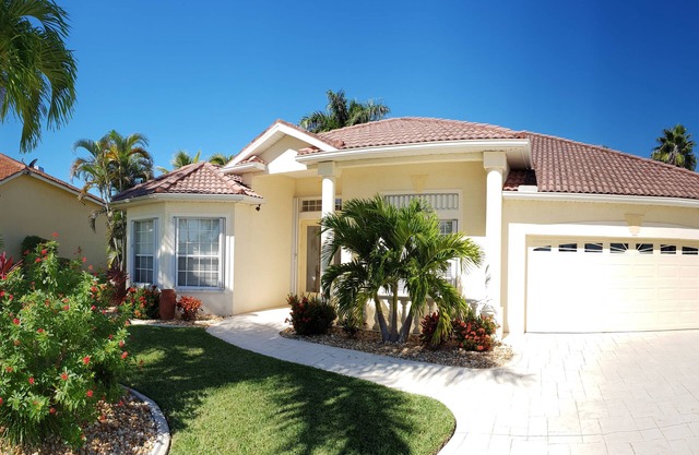 First class location by Lake Britannia with direct gulf access