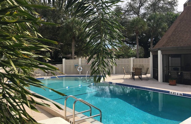 First floor 2Bdrm/2Bath condo near Siesta Key, Sarasota.
