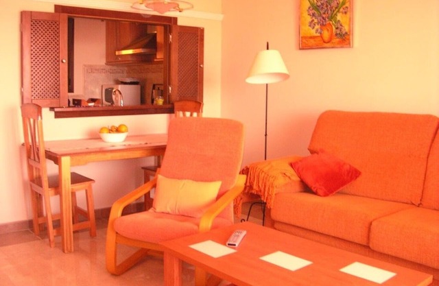 FIRST LINE BEACH LUXURY APARTMENT. SEA VIEWS