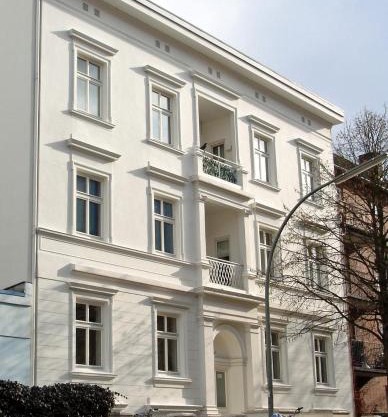 FirstClass Apartments