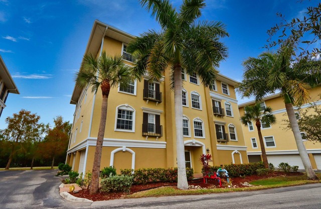 Fishermans Cove 80-101 Spacious 3 bedroom 2 bath condominium vacation rental