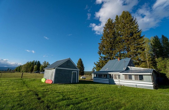 Five Minutes from Crater Lake National Park