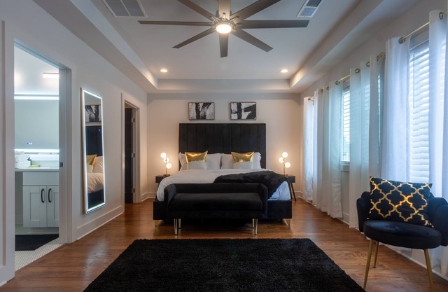 Five75 Lux ATL King Bed & Game Room Downtown