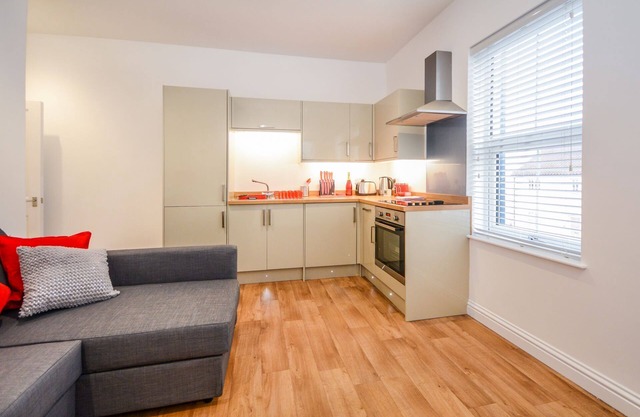 Flat 4 93a front street