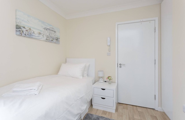 Flat 4 - Luxury Blackberry Apartments