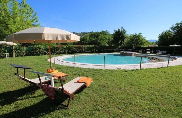 Flat in Apecchio with garden