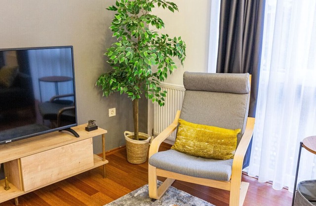 Flat near Metropol Istanbul Mall and Bulvar 216