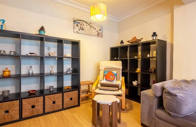 Flat with Garden Close to Coast in Uskudar