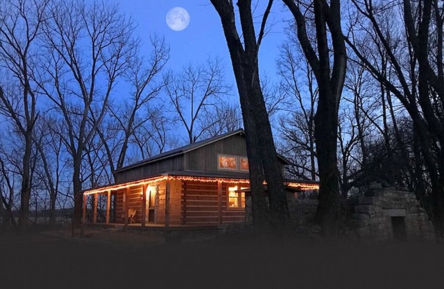Flint Hills Double Delight: Fur N Feathers Lodging