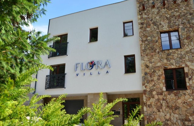 FloraVilla