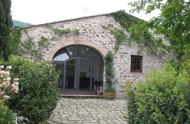 Florence Countryside Elegant Apartment Suite with Swimming Pool