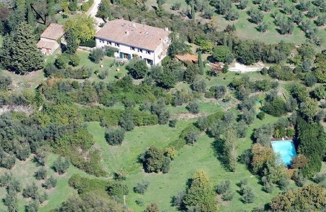 Florence Countryside Newly Restored Hayloft with Swimpool