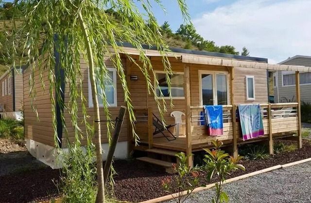 Flower Camping Saint Amand * - Mobil-home Premium 35m2 (6p-3ch), Clim, TV, dishwasher, bed 160, plancha, Nespresso 6 people