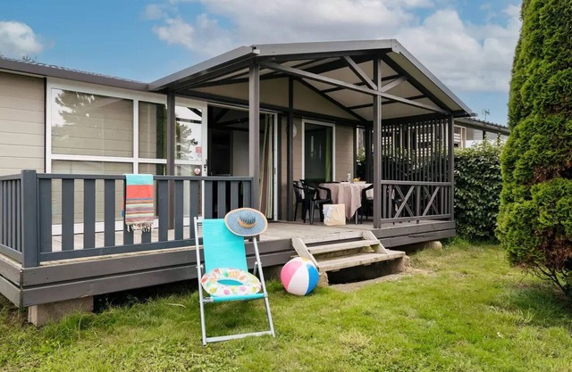 Flower Camping Jardins de Kergal * - Chalet 3Ch Comfort - TV 6 persons