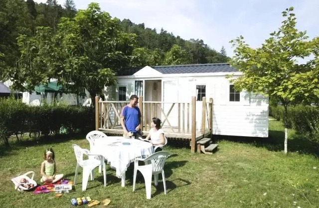 Flower Camping Le Val de la Marquise * - Mobil home Colorado STANDARD 28m2 - 2 bedrooms + uncovered terrace 9m2 4 people