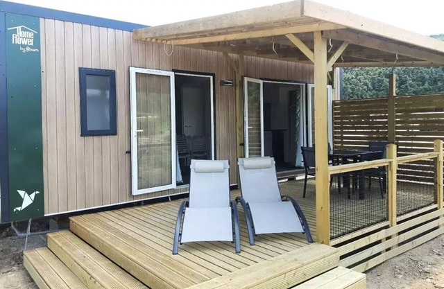 Flower Camping Olivigne * - Homeflower Premium 29 m2 2 bedrooms + terrace 17m2 + TV + LV + Clim + plancha 4 people