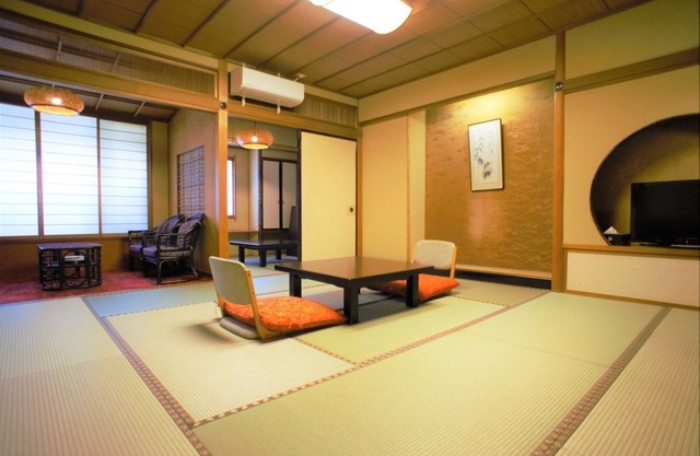 For 3 to 4 people only Genrokukan 12 tatami Suki/Kaga Ishikawa