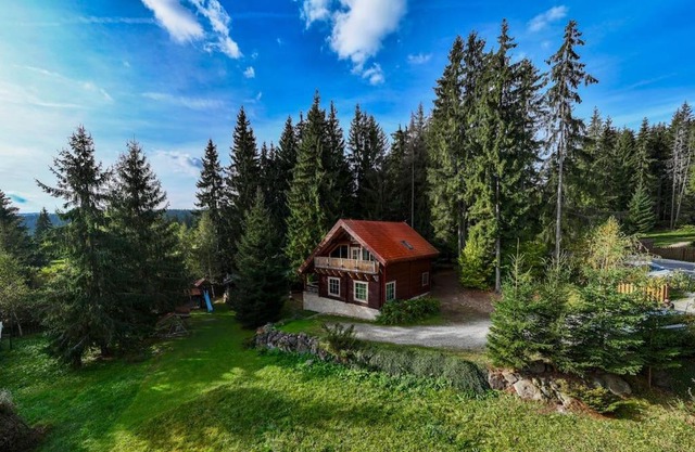 Forest Home Relax