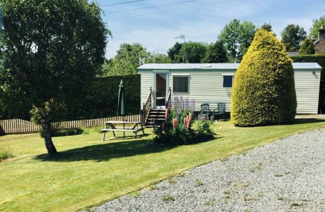 FOREST VIEW CARAVAN - ADULTS ONLY
